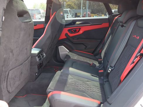 Used 2024 Lamborghini Urus S AWD/4WD image 23