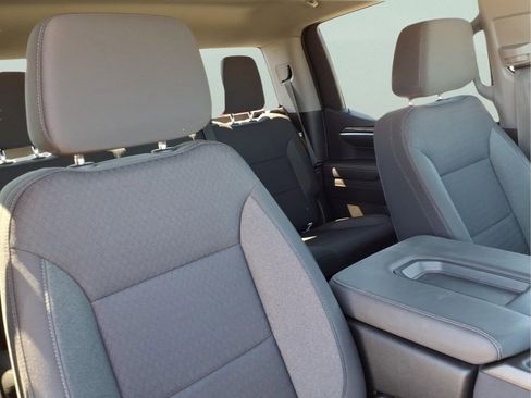 Used 2023 Chevrolet Silverado 1500 LT image 17