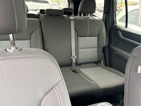 Used 2025 GMC Acadia Elevation image 28