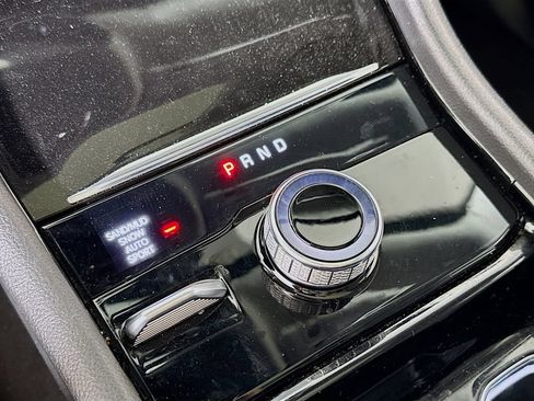 Used 2023 Jeep Grand Cherokee L Limited w/ Luxury Tech Group II AWD/4WD image 17