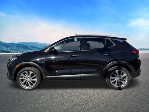 Used 2023 Buick Encore GX Essence w/ Experience Buick Package image 6