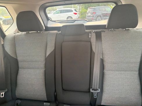 Used 2022 Nissan Rogue S FWD image 14