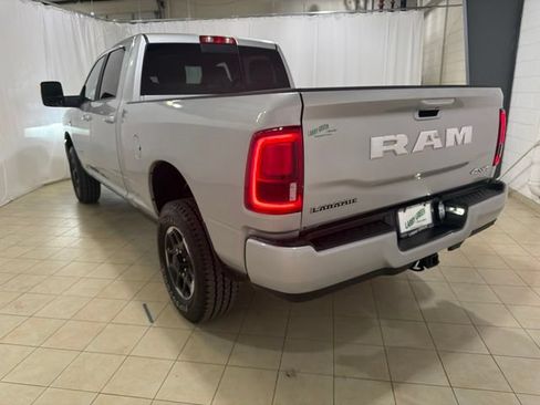 Used 2026 RAM 2500 Laramie AWD/4WD image 4