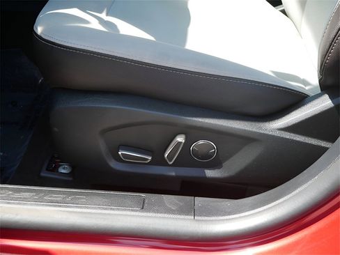 Used 2020 Ford Fusion SE w/ Equipment Group 151A image 19