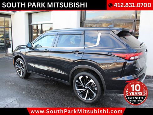 Used 2022 Mitsubishi Outlander SE image 6