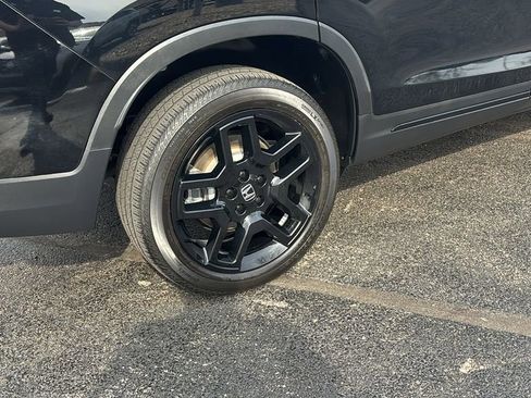 Used 2024 Honda Passport Black Edition image 8