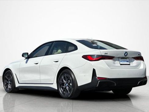 Used 2023 BMW i4 eDrive35 w/ Premium Package image 3