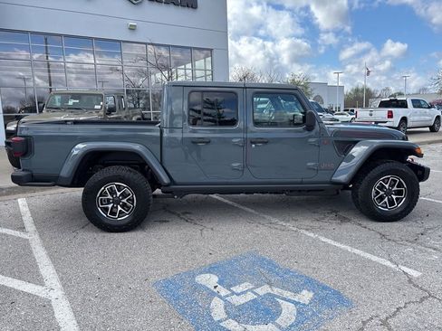 New 2026 Jeep Gladiator Rubicon AWD/4WD image 34