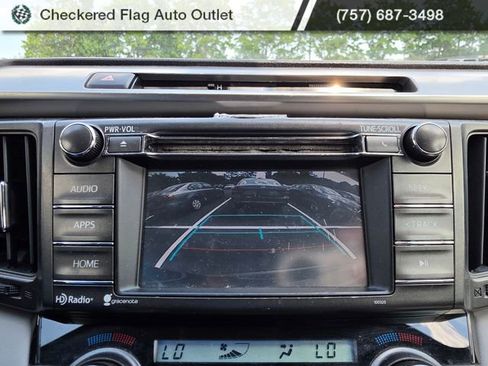 Used 2015 Toyota RAV4 XLE AWD/4WD image 18