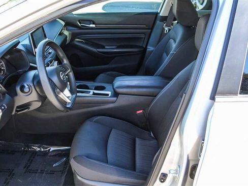 Used 2019 Nissan Altima 2.5 S image 16