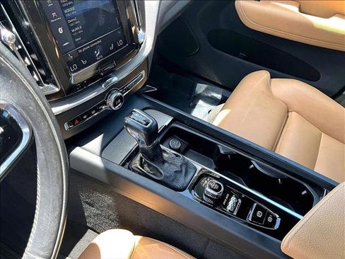 Used 2019 Volvo XC60 T5 Inscription w/ Protection Package AWD/4WD image 15