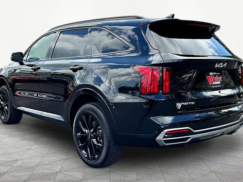 Certified 2023 Kia Sorento SX AWD/4WD image 4