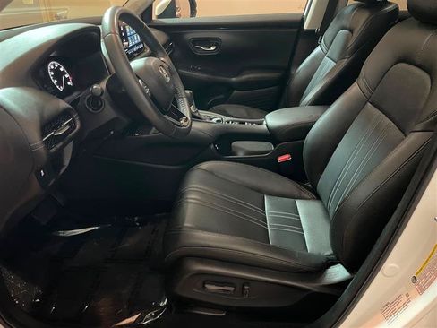 Used 2024 Honda HR-V EX-L image 12