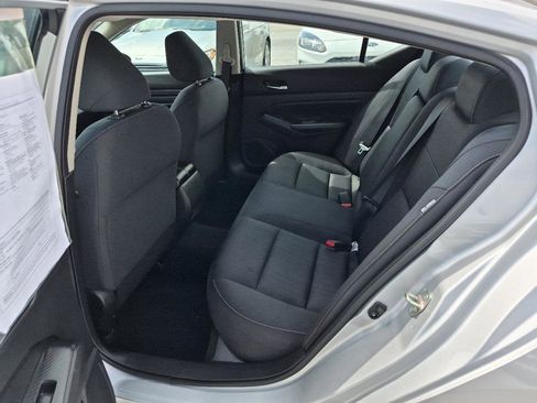 Used 2021 Nissan Altima 2.5 S FWD image 12