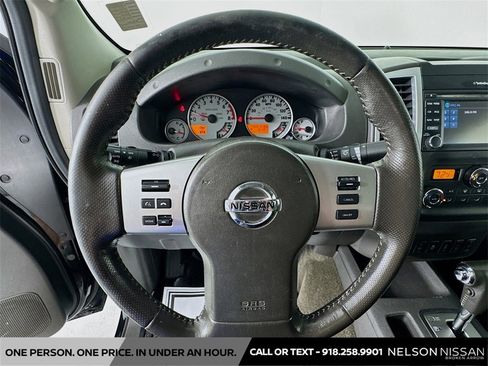 Used 2014 Nissan Frontier PRO-4X w/ Pro-4x Luxury Package image 11
