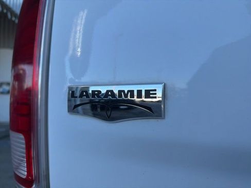 Used 2014 RAM 2500 Laramie image 17
