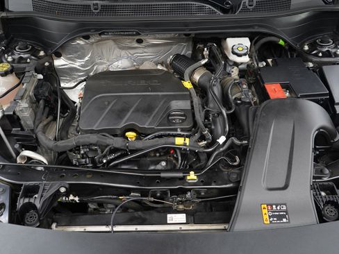 Used 2024 Chevrolet Trax LS w/ Driver Confidence Package image 28