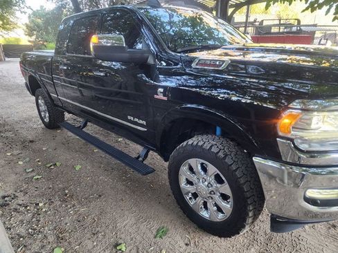 Used 2022 RAM 2500 Limited w/ Safety Group image 17