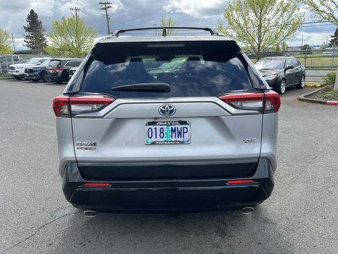 Used 2021 Toyota RAV4 XSE w/ Weather Package image 4