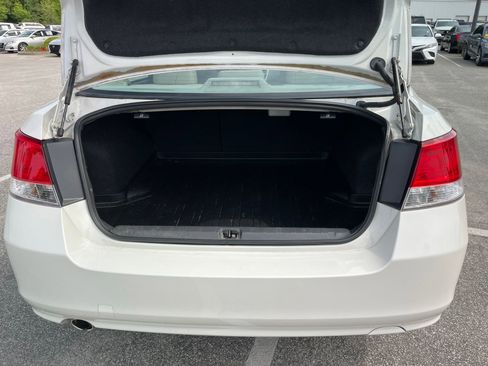 Used 2014 Subaru Legacy 2.5i Premium AWD/4WD image 22