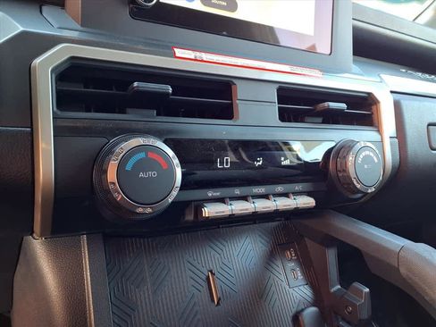 Used 2026 Toyota Tacoma TRD Sport image 14