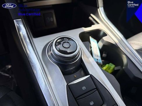 Certified 2023 Ford Explorer Platinum w/ Technology Package AWD/4WD image 28