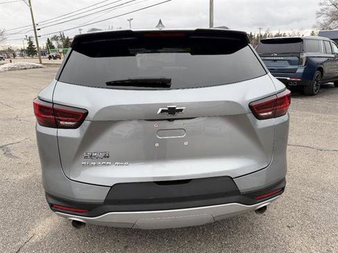 Used 2024 Chevrolet Blazer LT w/ Convenience Package image 5