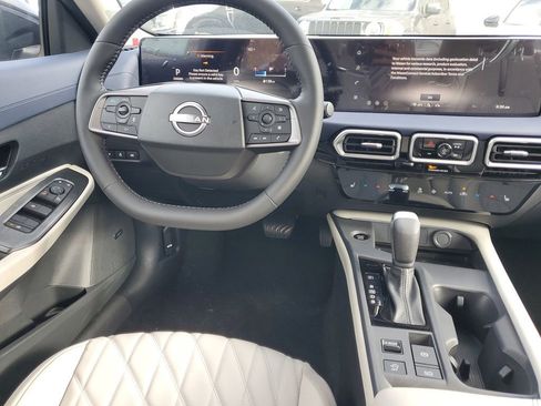 New 2026 Nissan Sentra SL w/ Floor Mat Package FWD image 7