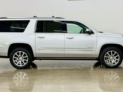 Used 2019 GMC Yukon XL Denali w/ Open Road Package image 7