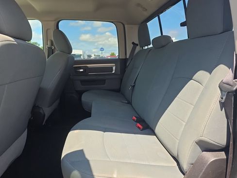 Used 2020 RAM 1500 Classic SLT AWD/4WD image 10