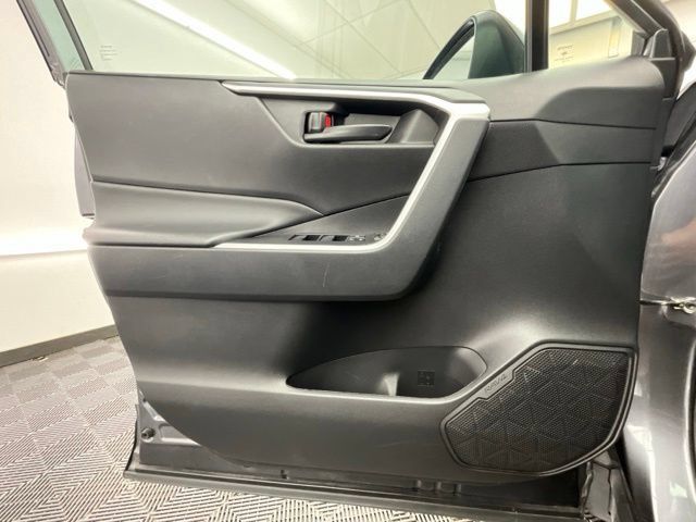 Used 2024 Toyota RAV4 LE AWD/4WD image 13