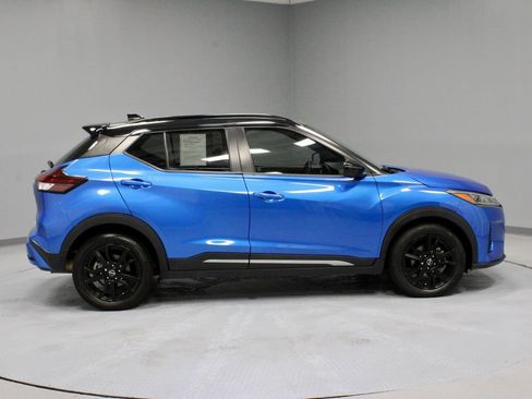Certified 2023 Nissan Kicks SR w/ SR Premium Package FWD image 8