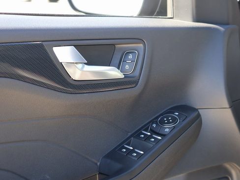 Used 2025 Ford Escape ST-Line image 21