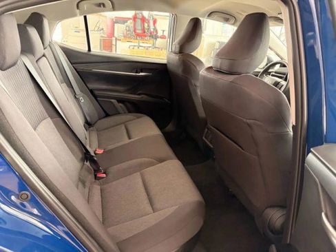 Used 2025 Toyota Camry SE FWD image 14