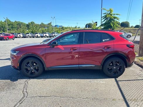 Used 2022 Buick Envision Essence w/ Technology Package II FWD image 5