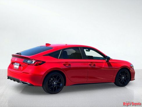 Used 2025 Honda Civic Sport image 4