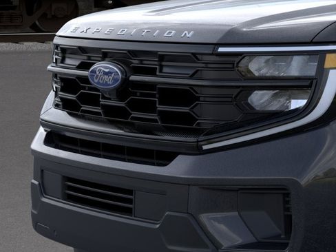 New 2026 Ford Expedition Active AWD/4WD image 17