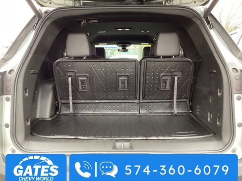 Used 2023 Chevrolet Traverse RS image 10