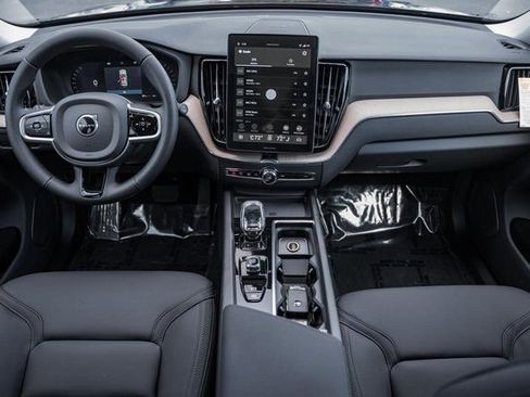 New 2026 Volvo XC60 B5 Plus w/ Protection Package Premier image 21