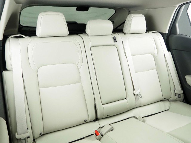 Used 2024 Nissan Ariya Evolve+ FWD image 16