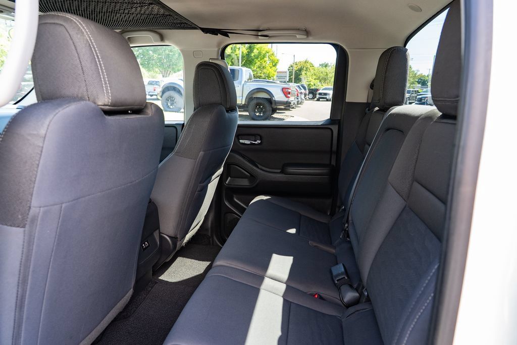 Used 2023 Nissan Frontier SV AWD/4WD image 26