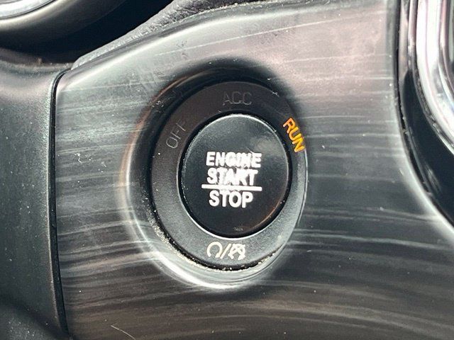 Used 2020 Jeep Grand Cherokee Altitude AWD/4WD image 30