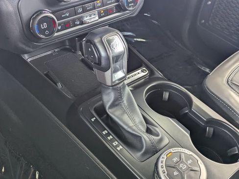 Used 2025 Ford Bronco Outer Banks image 15