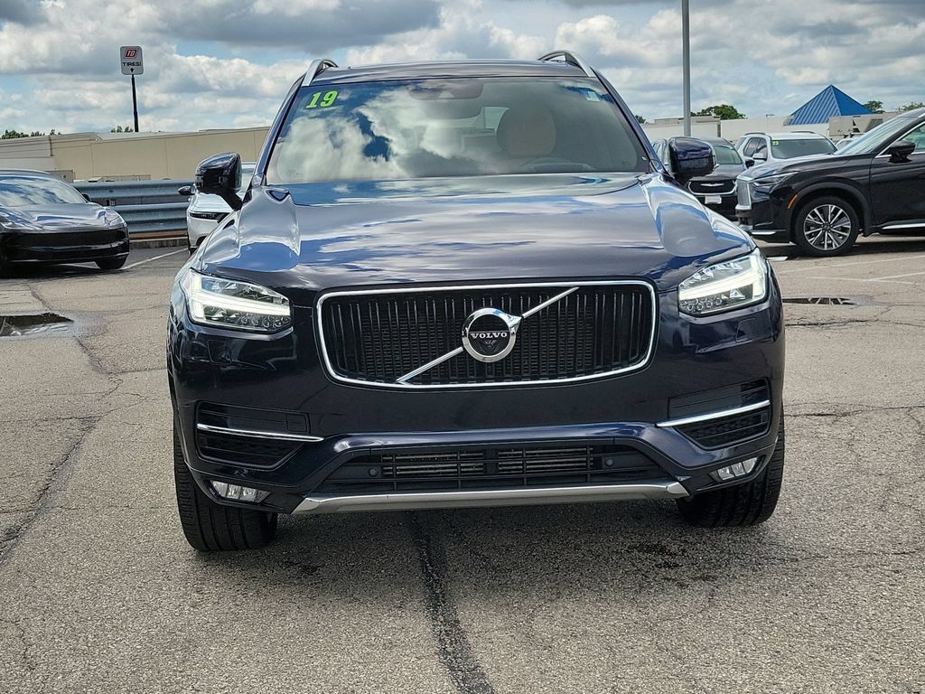 Used 2019 Volvo XC90 T6 Momentum w/ Protection Package Premier AWD/4WD image 8
