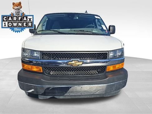 Used 2024 Chevrolet Express 3500 LT w/ LT Preferred Equipment Group image 8