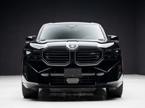 Used 2023 BMW XM w/ M Driver's Package AWD/4WD image 8