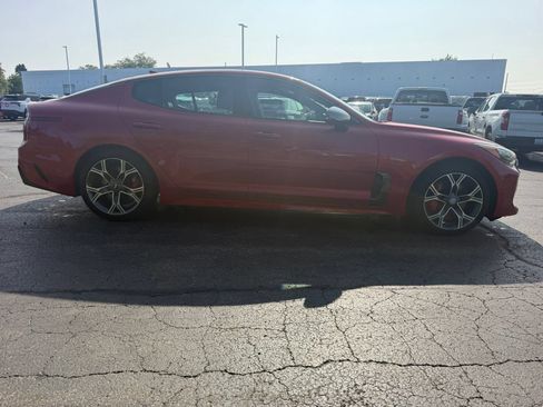 Used 2018 Kia Stinger GT2 AWD/4WD image 5