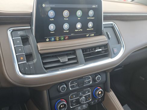 Used 2021 Chevrolet Suburban High Country image 31