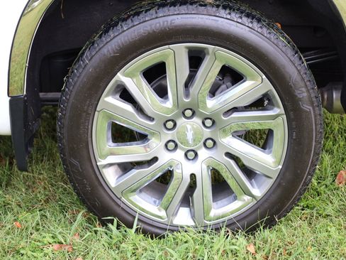 Used 2022 Chevrolet Silverado 1500 LTZ w/ LTZ Premium Package image 21