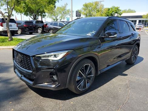 Used 2023 INFINITI QX50 Sport FWD image 2